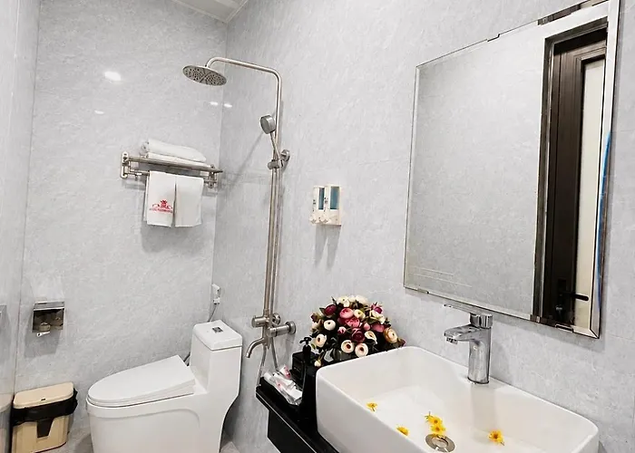 Hung Thinh Hotel 2*