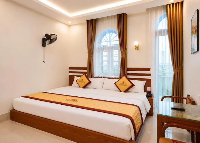 Hung Thinh Hotel 2*